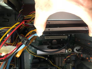 固態(tài)硬盤數(shù)量與系統(tǒng)性能 硬件開發(fā)的深度解析